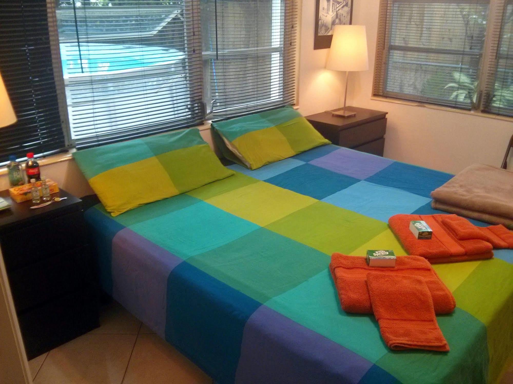 Blue Ocean Guesthouse โอ๊คแลนด์พาร์ค ภายนอก รูปภาพ
