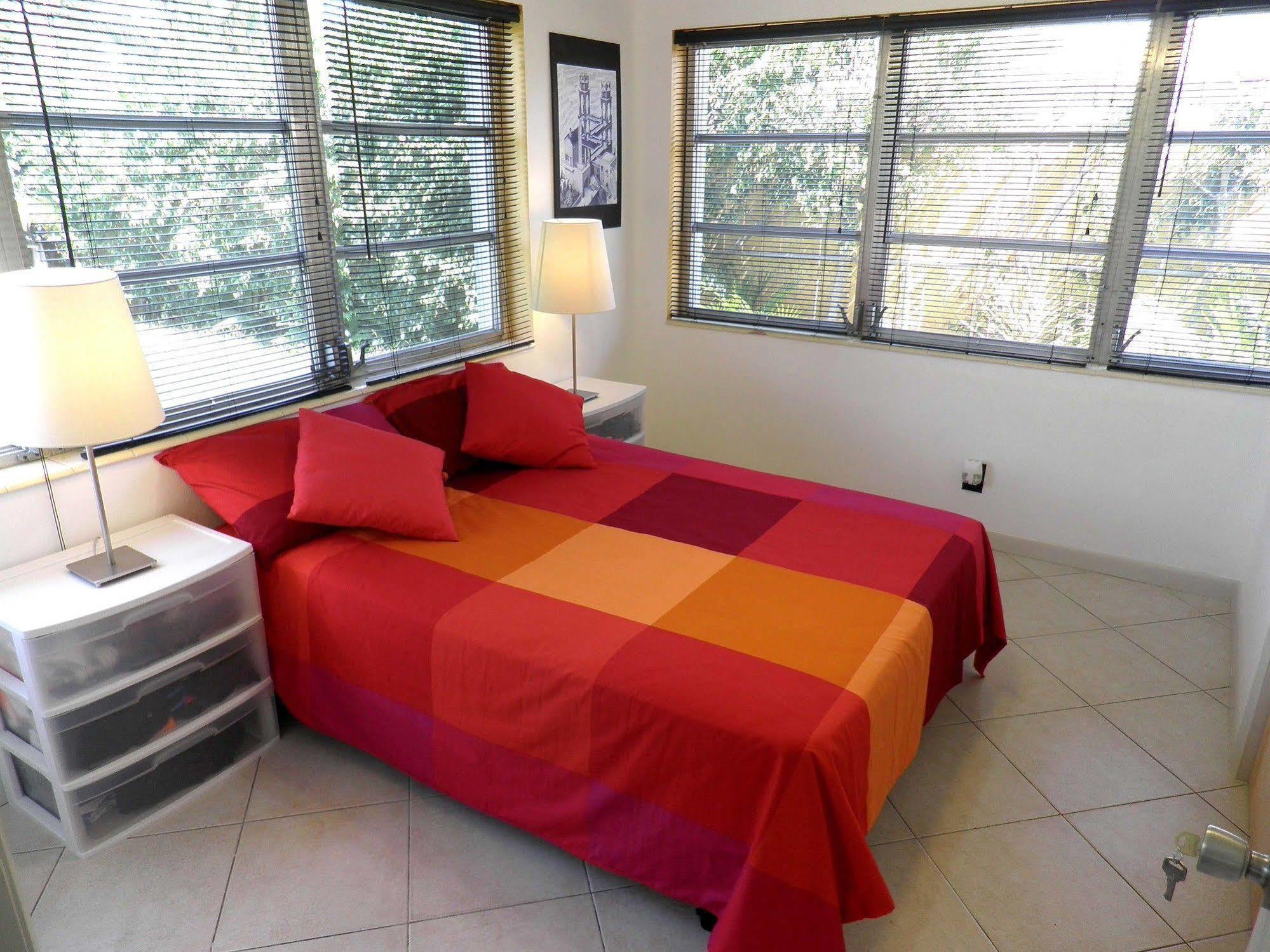 Blue Ocean Guesthouse โอ๊คแลนด์พาร์ค ภายนอก รูปภาพ