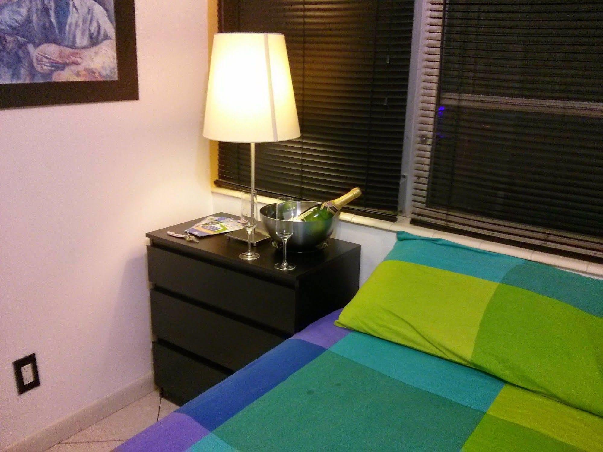 Blue Ocean Guesthouse โอ๊คแลนด์พาร์ค ภายนอก รูปภาพ